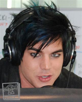 adam-lambert-plays-chat-roulette-1159961