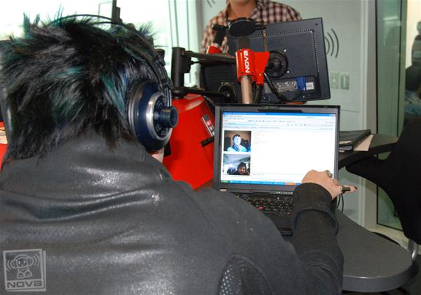 adam-lambert-plays-chat-roulette-1160061