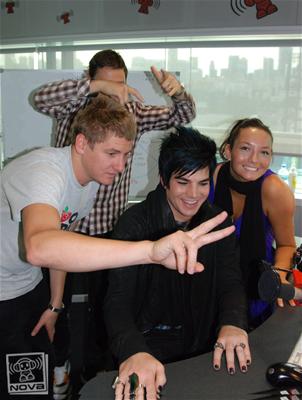 adam-lambert-plays-chat-roulette-1160111